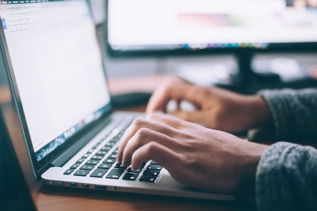 Szkolenia BHP online jak przebiegają?