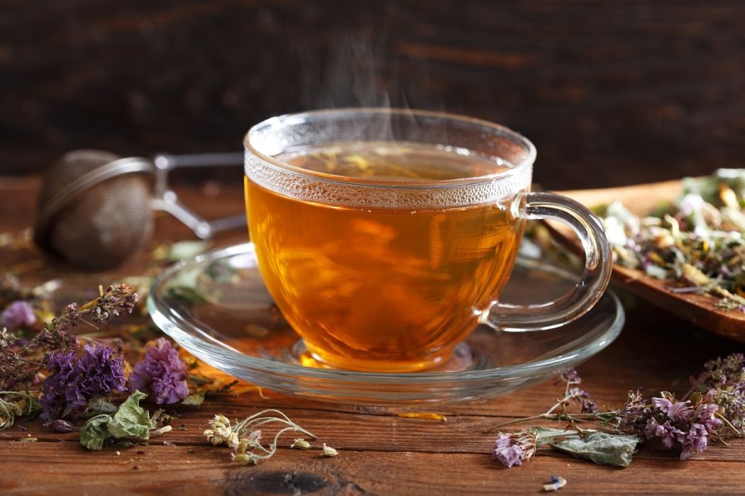 Ten herbaciany nawyk może pomóc Ci żyć dłużej