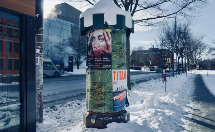 Gdzie dziś szuka się polecanych fachowców i dlaczego ulotki odchodzą w cień