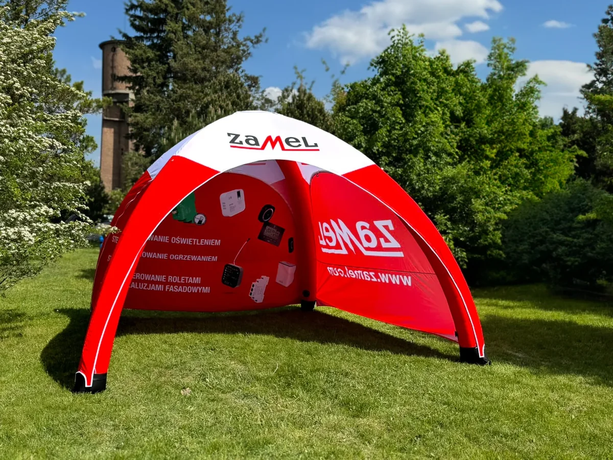 Event plenerowy w Chrzanowie? Postaw na profesjonalne namioty reklamowe