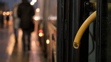 Nocna linia N wystartuje później z Trzebini. Zmiana dotyczy dwóch nocy