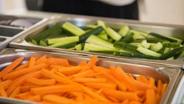 Koniec cateringu w Mętkowie. Szkoła uruchamia własną kuchnię