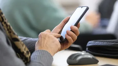 Seniorzy w Babicach nauczą się rozpoznawać oszustwa w internecie
