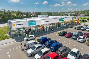 Obraz do artykułu: Przy Kasztelanii trudno o wolne miejsce. Od 5 września parking będzie działał inaczej