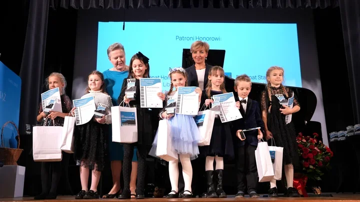 Młode dłonie przy fortepianie - emocje pierwszego dnia konkursu