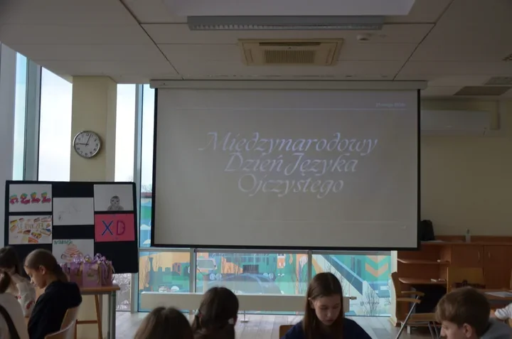 Polszczyzna na żywo - Międzynarodowy Dzień Języka Ojczystego ożywił bibliotekę w Chrzanowie