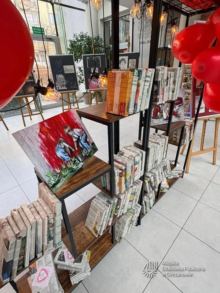 Randka w ciemno z książką - walentynkowy eksperyment biblioteki, który rozgrzał czytelnicze serca