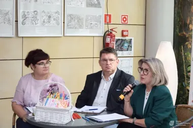 Anioły, pejzaże i emocje - niezwykły wernisaż w Chrzanowie.