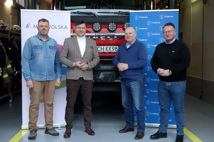 Remiza OSP Psary zyskała nową posadzkę i odnowioną wieżę - lepsze warunki dla druhów