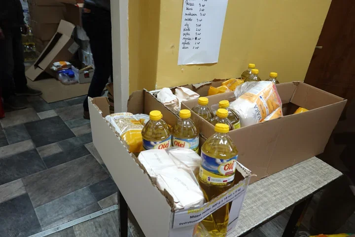 W Trzebini znów rozdają paczki żywnościowe – punkt PKPS rusza po przerwie