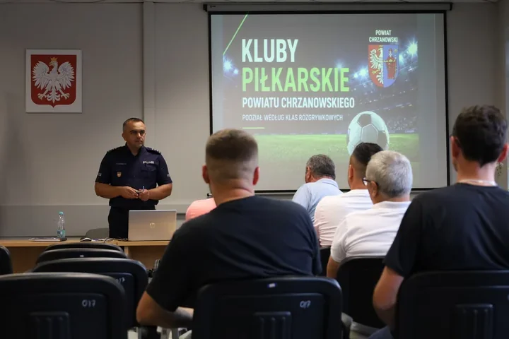 Mecze piłkarskie pod lupą policji. Kluby z powiatu chrzanowskiego szkolone