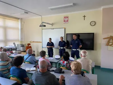 Policja w Alwerni ostrzega seniorów. Te błędy zwiększają ryzyko wypadku