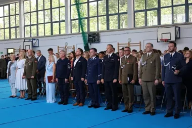 Policja w trzebińskim liceum. Mundurowa klasa rozpoczyna rok szkolny