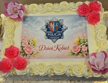 Róże, tort i podziękowania - kobiety pokazały siłę w chrzanowskiej policji