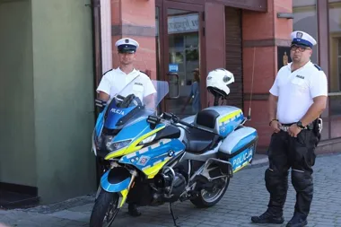 Policja na motocyklach pilnowała rajdu z Chrzanowa do Doliny Chechła