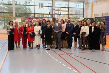 W szkołach Powiatu chrzanowskiego podziękowano nauczycielom za codzienną pracę