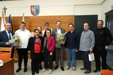 Rozmowy o jakości wody i pracy urzędu – uczestnicy warsztatów w starostwie