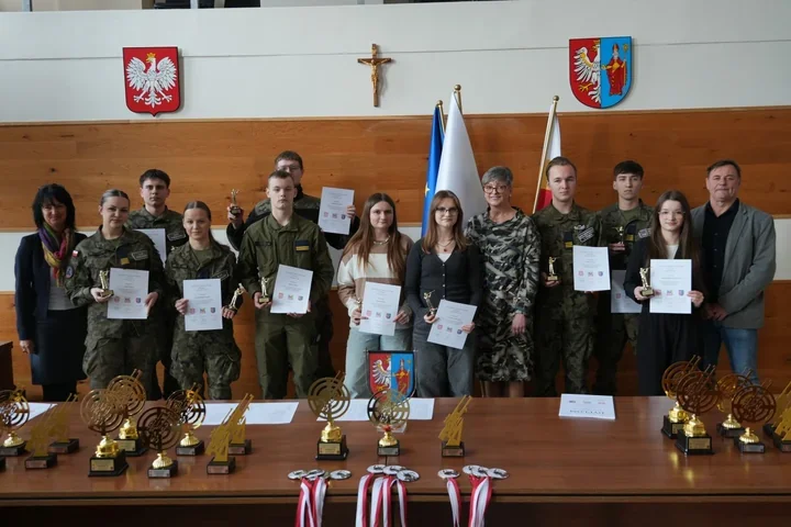 Strzeleckie zmagania w powiecie rozstrzygnęły się punkt za punktem