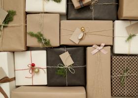 Pudełka na prezent – co można do nich zapakować?